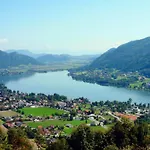 Apartamento Karl Haus Kmb Seeappartement Am Ossiacher See, Hallenbad, Skiarena Gerlitzen Bodensdorf