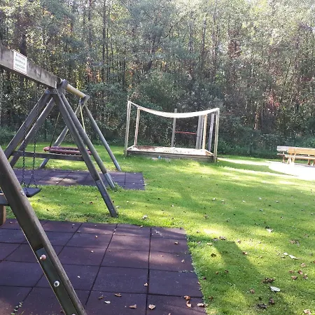 Karl Haus Kmb Seeappartement Am Ossiacher See, Hallenbad, Skiarena Gerlitzen Apartman